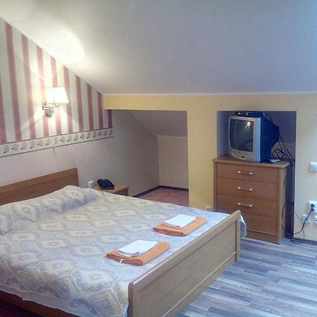 Central Hotel Narva Room photo